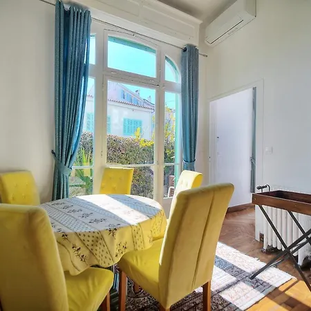 Upstays Garden Terrace 74m2 Apartment